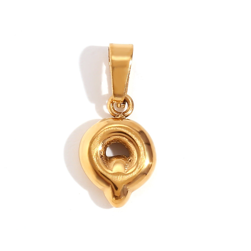 Gold Q charm